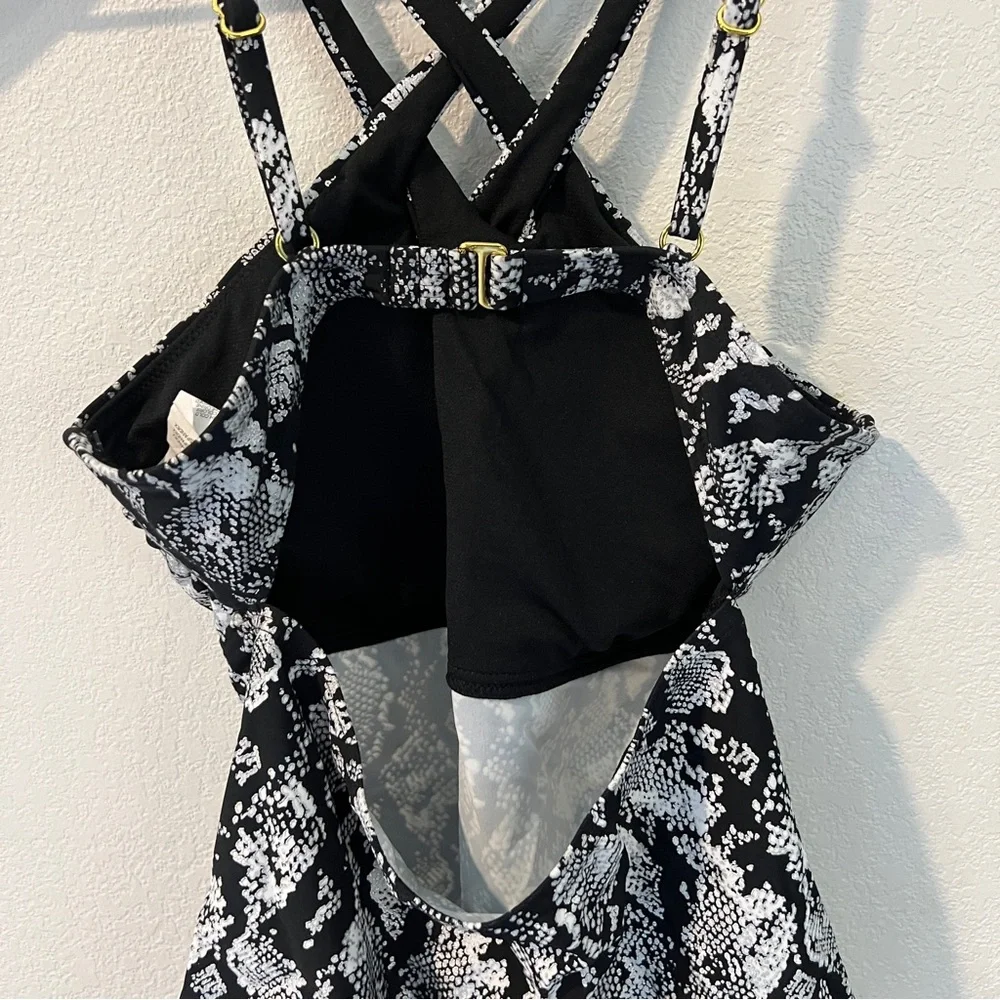 Ibiza Size S‎ Metallic Reptile Snake Print Strappy Cutout Front Tankini Swimwear